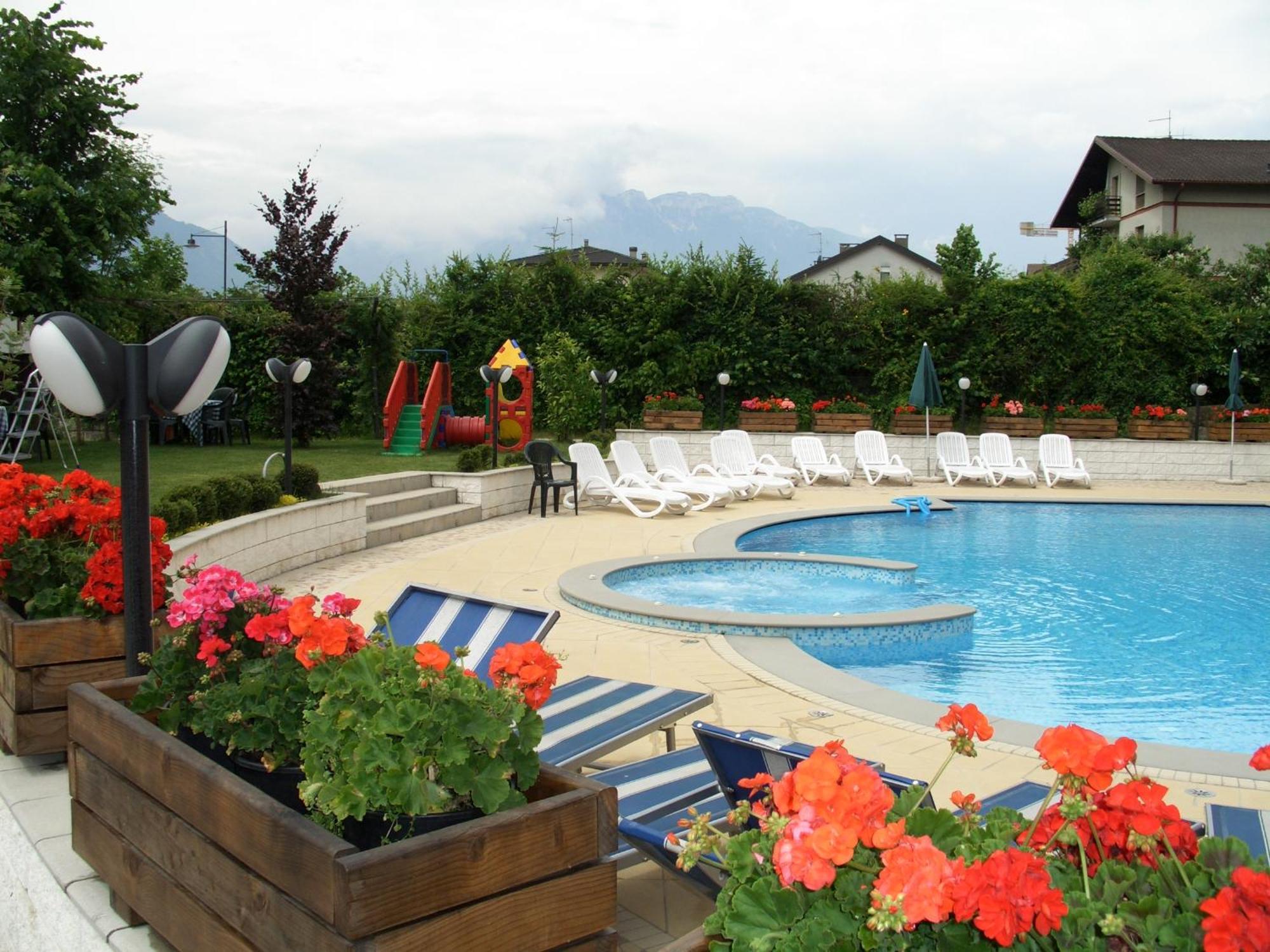 Hotel Bellaria Levico Terme Dış mekan fotoğraf