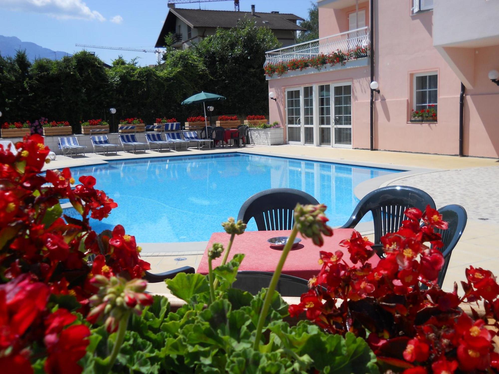 Hotel Bellaria Levico Terme Dış mekan fotoğraf