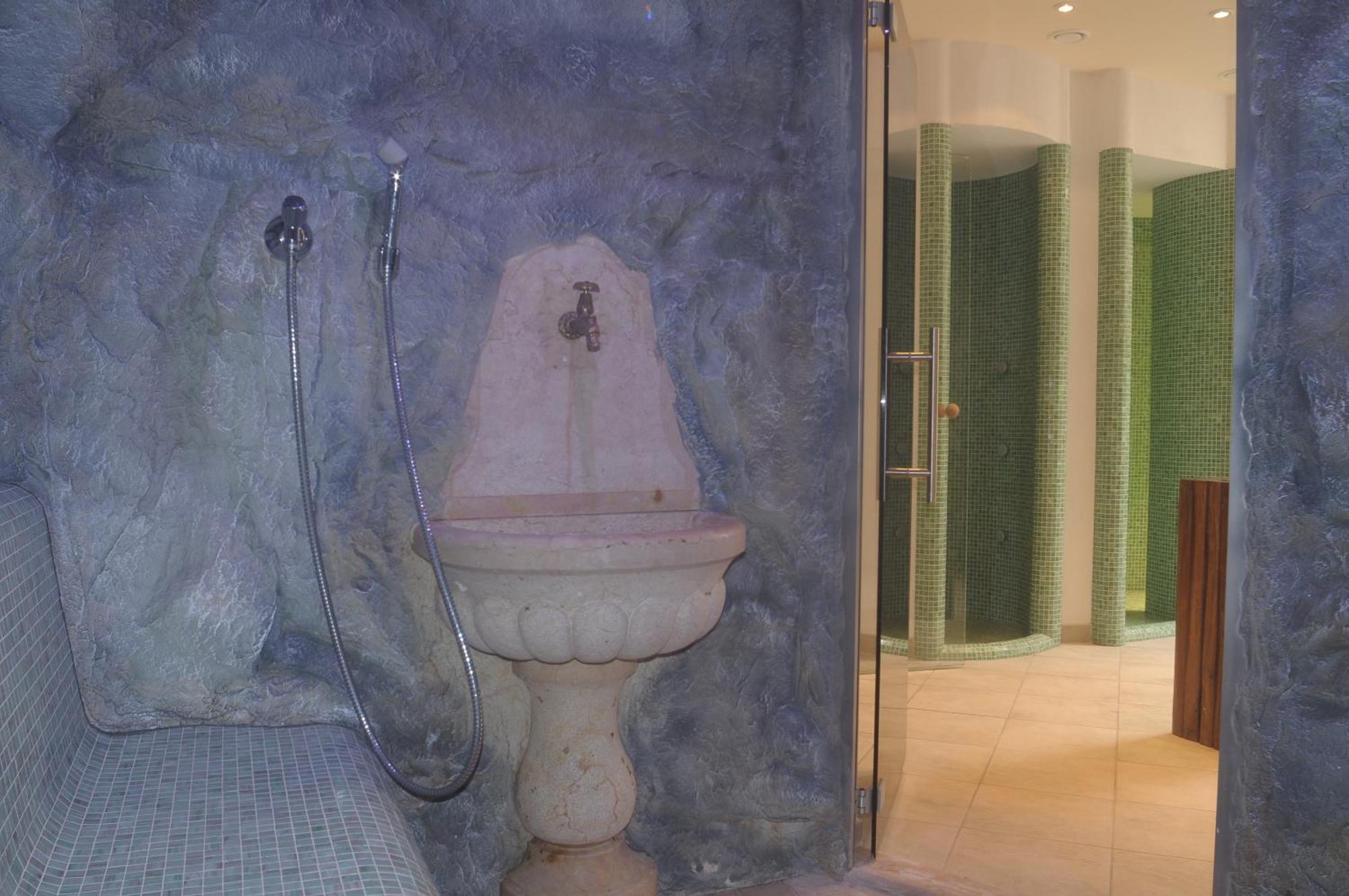 Hotel Bellaria Levico Terme Dış mekan fotoğraf