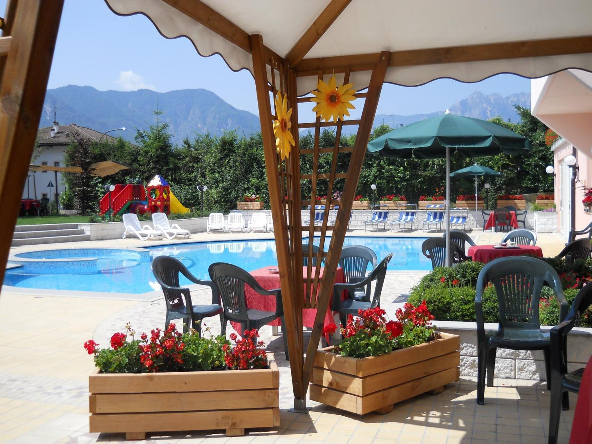 Hotel Bellaria Levico Terme Dış mekan fotoğraf