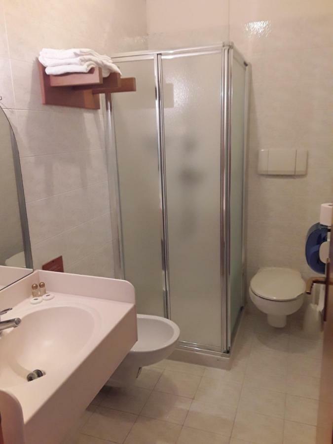 Hotel Bellaria Levico Terme Dış mekan fotoğraf